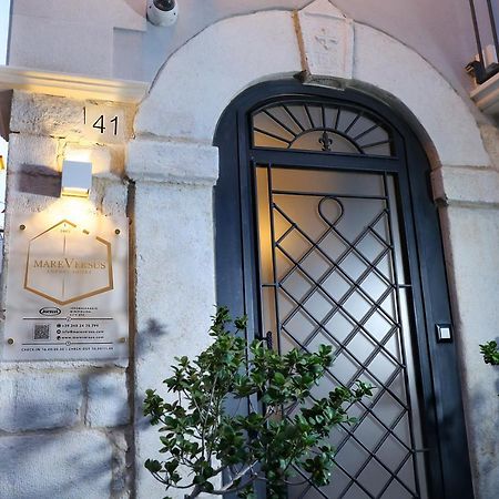 Mare Versus Luxury Suites Μπαρλέτα Εξωτερικό φωτογραφία