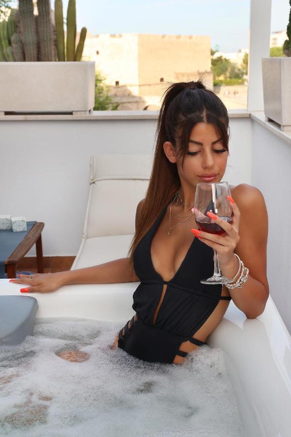 Mare Versus Luxury Suites Μπαρλέτα Εξωτερικό φωτογραφία