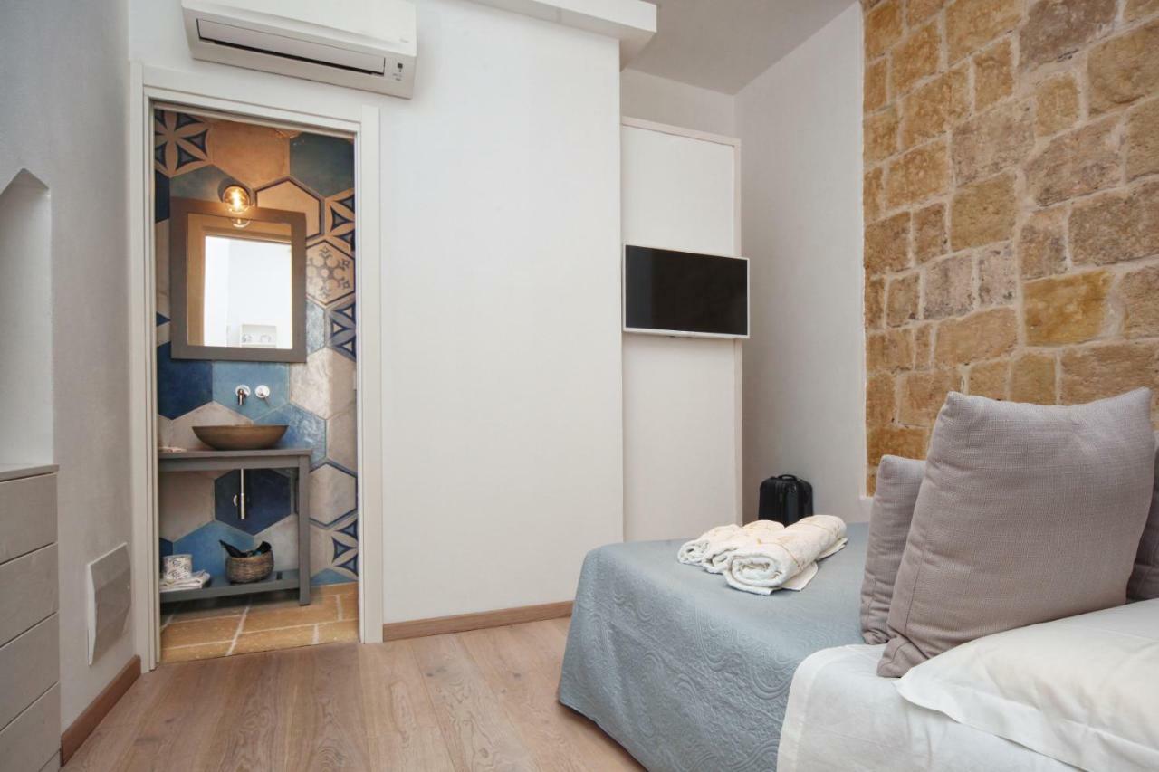 Mare Versus Luxury Suites Μπαρλέτα Εξωτερικό φωτογραφία