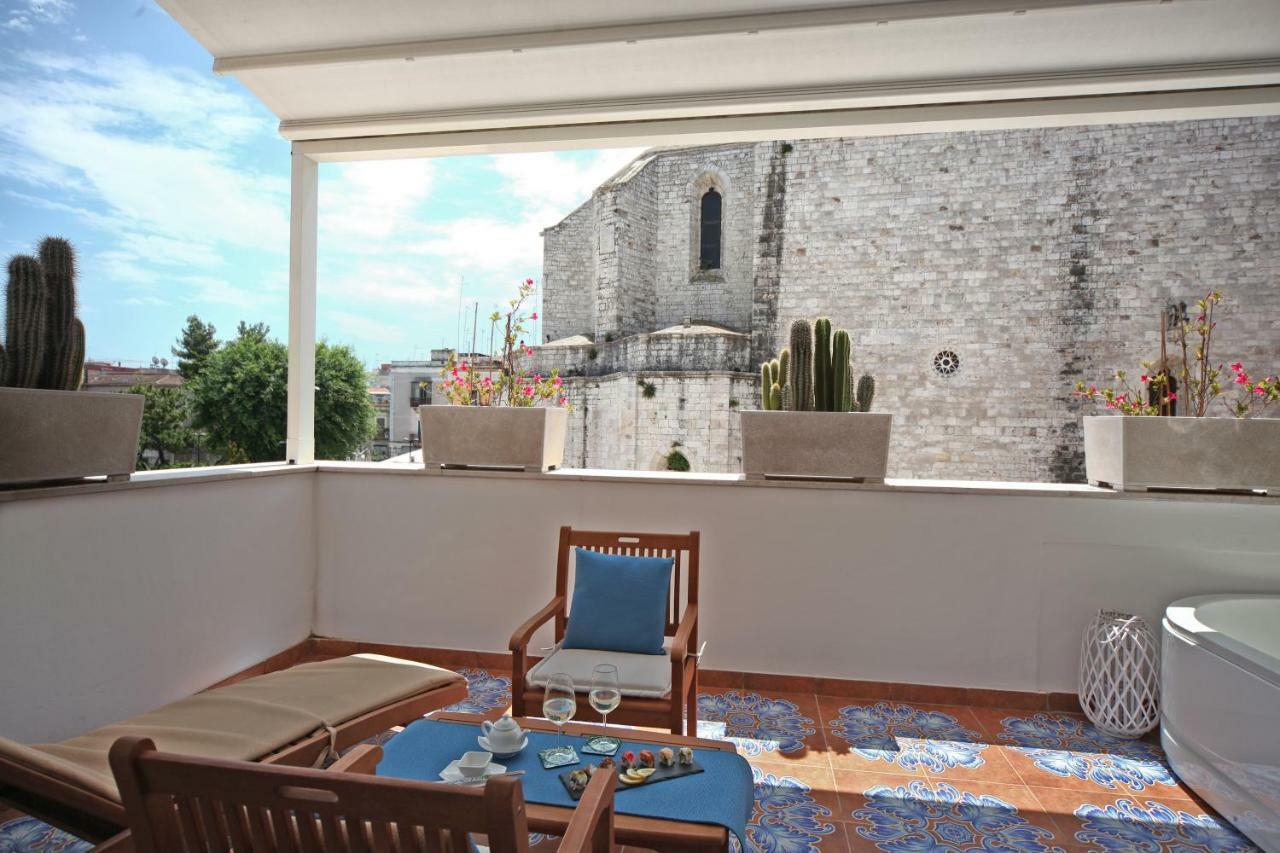 Mare Versus Luxury Suites Μπαρλέτα Εξωτερικό φωτογραφία