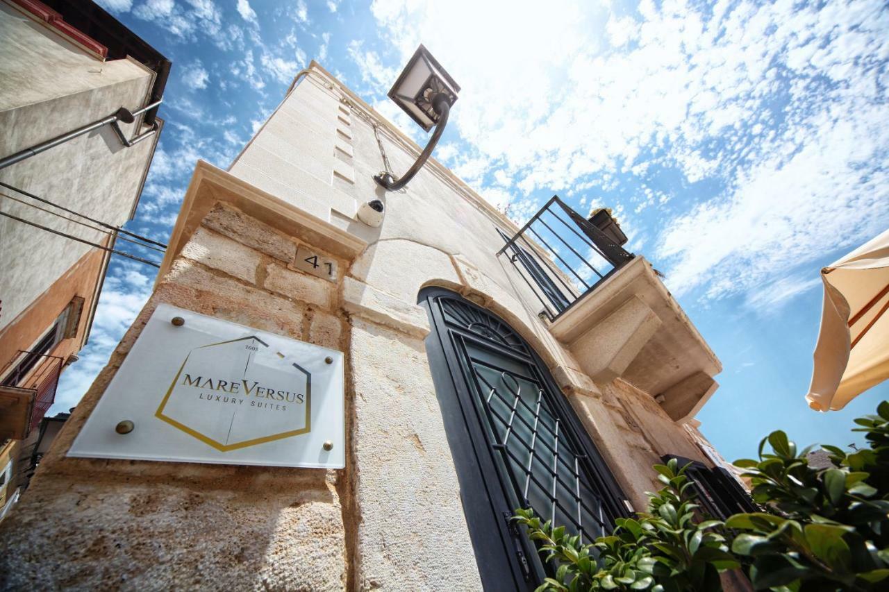 Mare Versus Luxury Suites Μπαρλέτα Εξωτερικό φωτογραφία